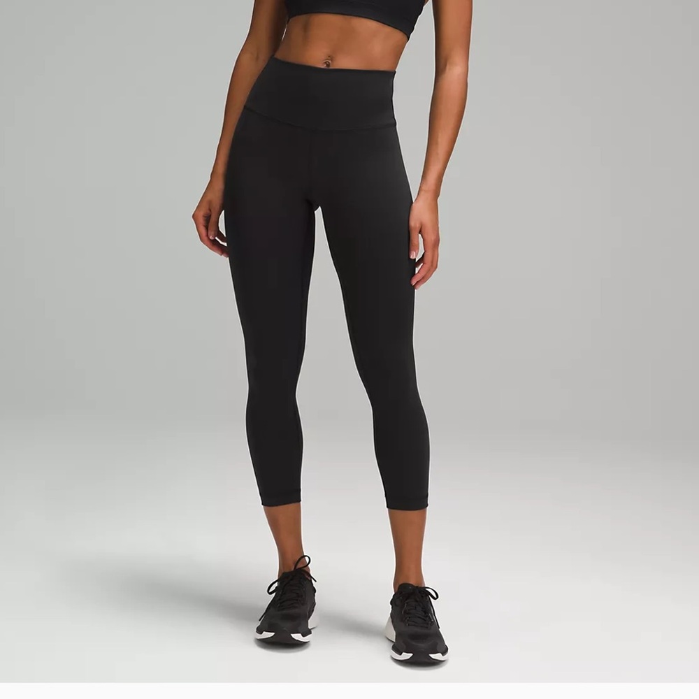 Lululemon crop leggings size 6 black